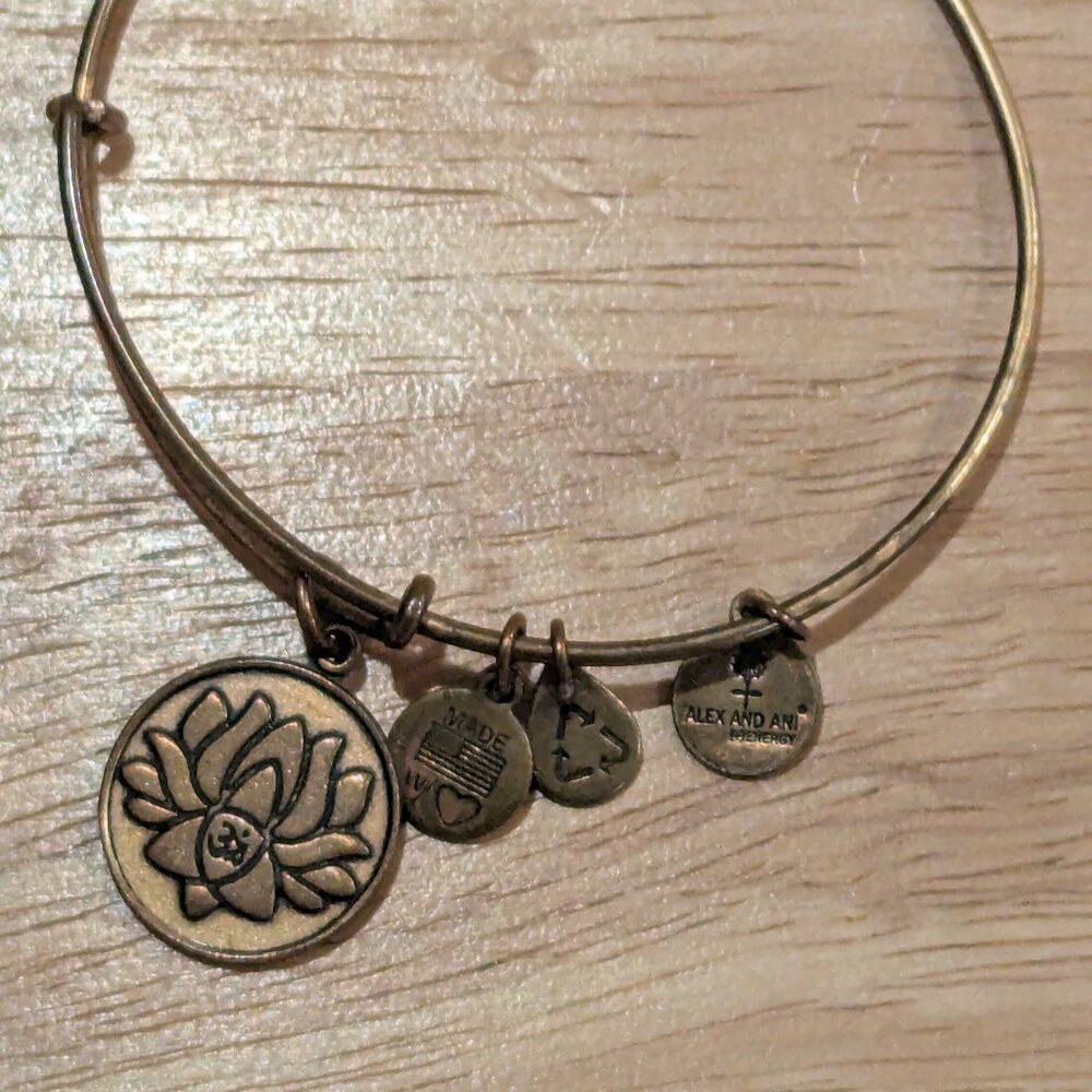 Alex and Ani Gold Tone Lotus Peace Petals Charm Adjustable Bangle Bracelet